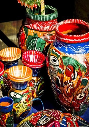 Handicrafts And Decoratives